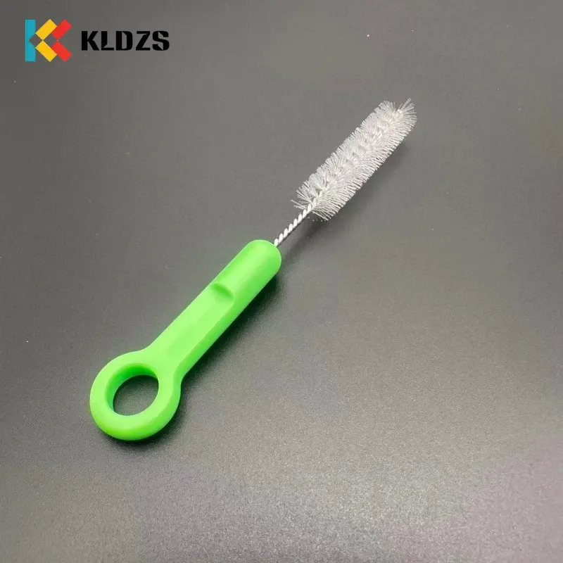 Endoskopická čistiaca kefka 8 mm x 90 mm